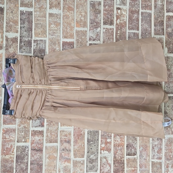 Cynthia Rowley Camel strapless organza dress with white 3D flower Size 6 - Picture 5 of 10